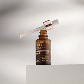 compra Suero de alta potencia de resveratrol y silicio